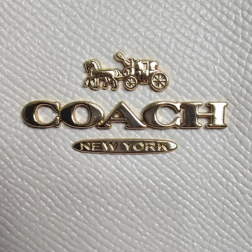 Coach Gallery Tote in White Crossgrain Leather Snake Embossed Details Bag Purse - Picture 6 of 10